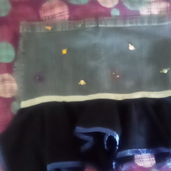 Sleeveless top. - Picture 2 of 2